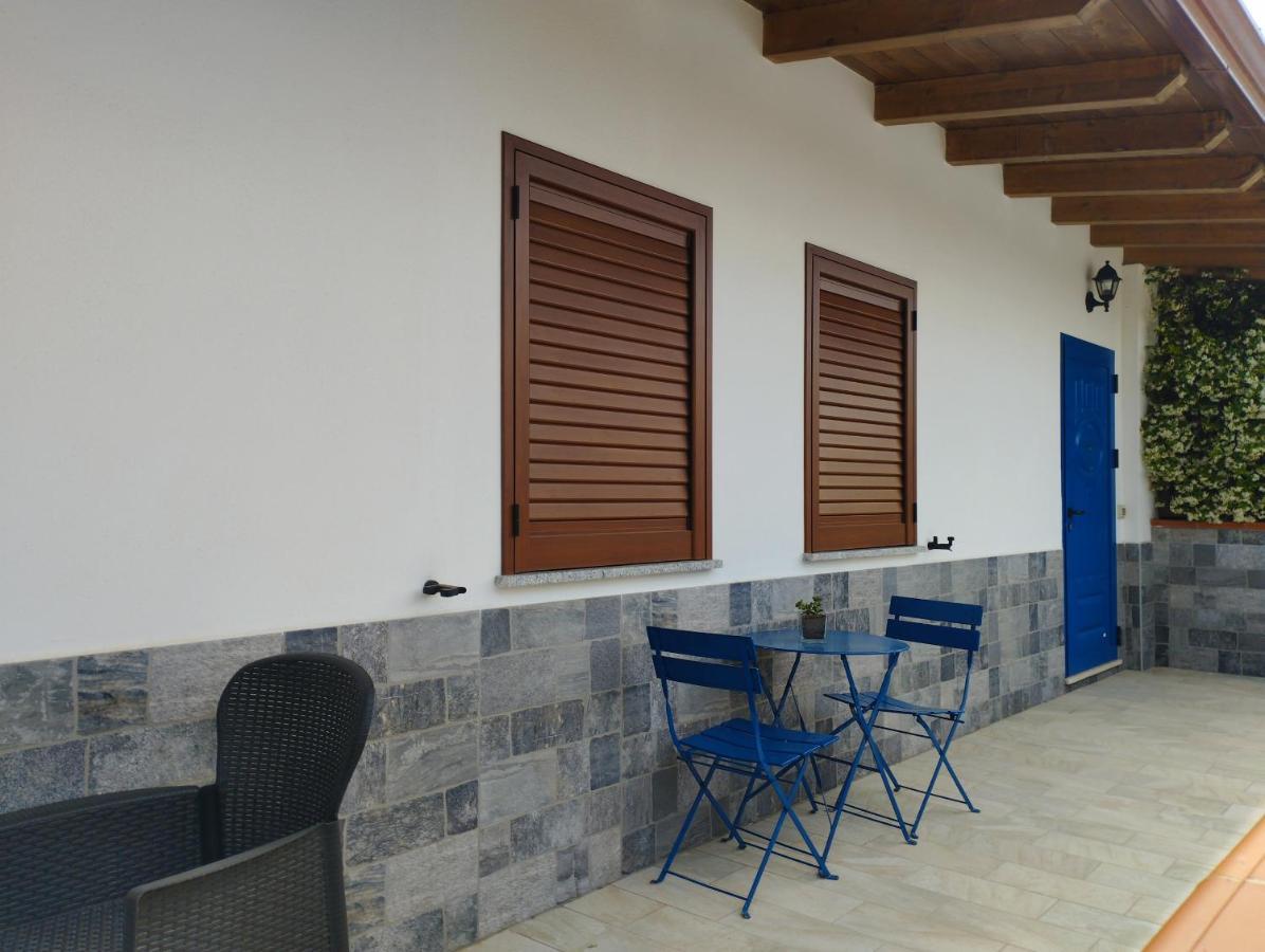 Affitta Camere Zio Peppe San Teodoro  Exterior foto