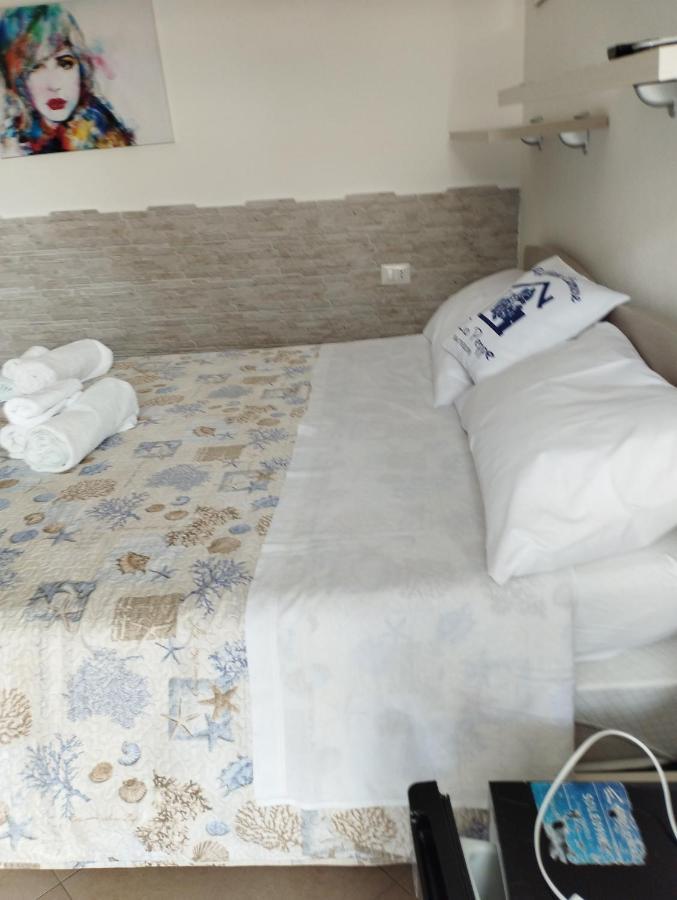 Affitta Camere Zio Peppe San Teodoro  Exterior foto